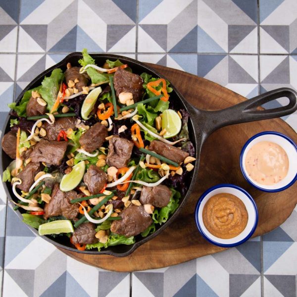 thai-steak-salad-salads-la-birreria-cumbaya